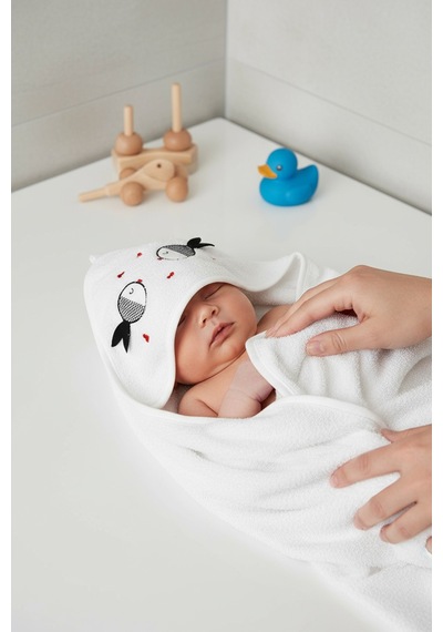 Bebek Kundak Havlu %100 Pamuk Nakışlı 75x75 CM - Fish
