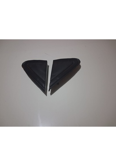 Volkswagen Polo Çamurluk Üçgeni Kapağı Sağ Sol 2004-2009