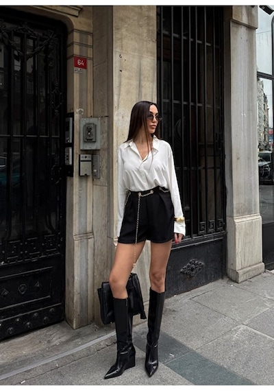 Nido Moda Zincir Kemerli Mini Şort Siyah