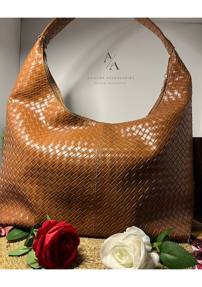 Amoura Trendlerin Vazgeçilmezi Örgü Hobo Çanta Serisi Bordo