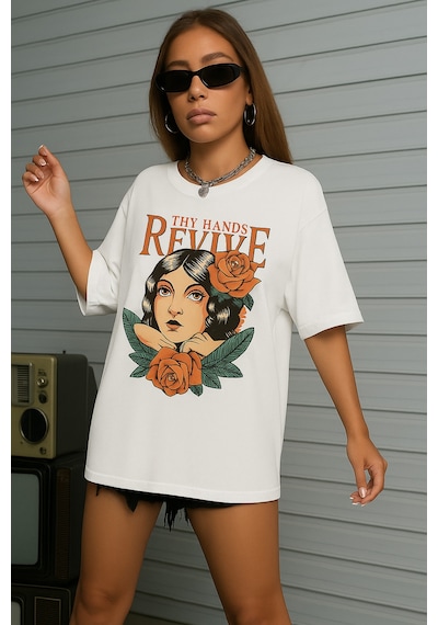 Sepette 6 Ve Üzeri Alımlarda 1 Tişört Hediyedir - Unisex Mane Baskılı Tshirt BEYAZ Sepette 6 Ve Üzeri Alımlarda 1 Tişört Hediyedir - Unisex Mane Baskılı Tshirt BEYAZ
