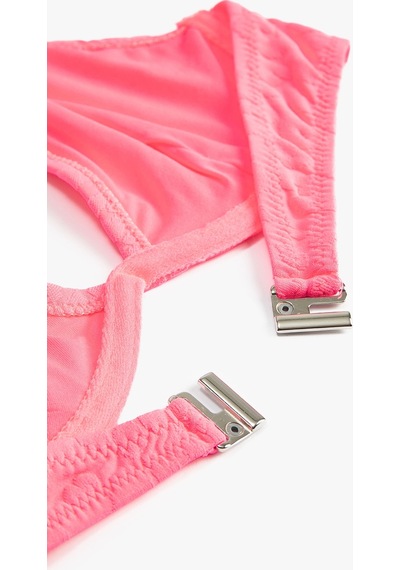 Koton Üçgen Bikini Üstü Balenli Çiçek Dokulu Boyundan Bağlamalı Neon Pembe 3sak10048mm 3SAK10048MMNY2 Neon Pembe Koton Üçgen Bikini Üstü Balenli Çiçek Dokulu Boyundan Bağlamalı Neon Pembe 3sak10048mm 3SAK10048MMNY2 Neon Pembe