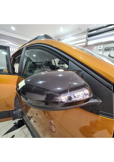 Dacia Sandero Mk3 2020 Sonrası Yarasa Ayna Kapak Parlak Siyah