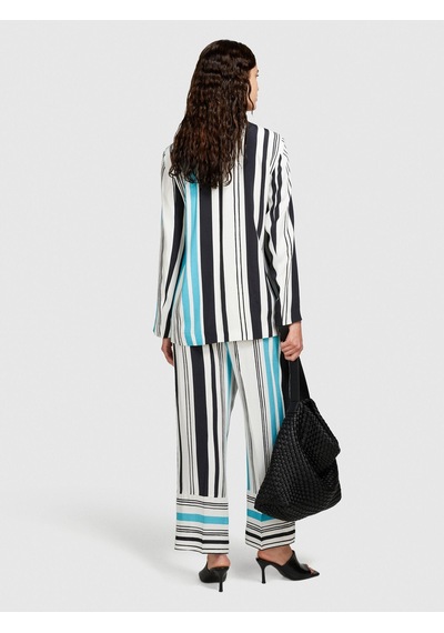 Sisley Tamamı Desenli Çift Düğmeli Maskülen Kesim Blazer Ceket Kadın Renkli Ceket - 324p2vjdlw024 Çok Renkli Sisley Tamamı Desenli Çift Düğmeli Maskülen Kesim Blazer Ceket Kadın Renkli Ceket - 324p2vjdlw024 Çok Renkli