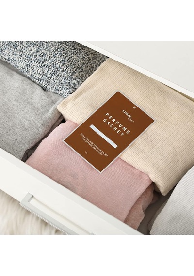 Dolap İçi Parfümlü Koku Kesesi Signature Rich Perfume Sachet 4x20g Blanc