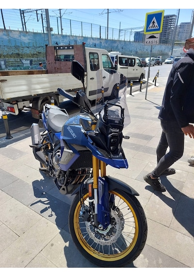 Suzuki Vstrom 800 De Uzun Ön Cam Açık Füme 47cm 4mm Zeus Vstrom800