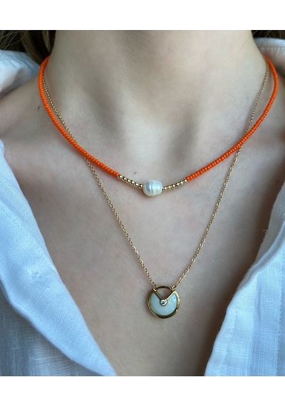 Pinery Jewels Su Incili Orange Gold Detay Kum Boncuklu Kolye Altın