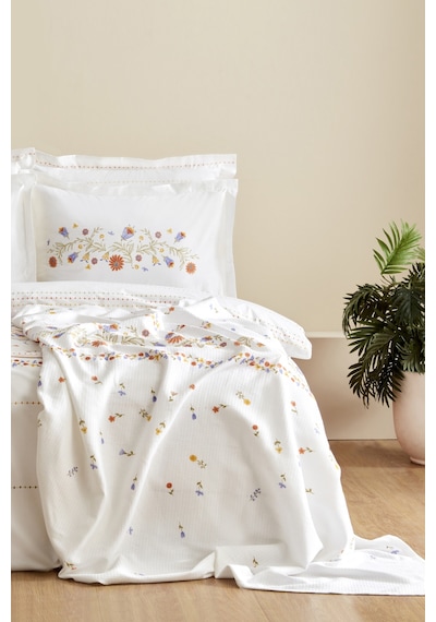 Karaca Home Clarice %100 Pamuk Çift Kişilik Nevresim Pike Takımı Multicolor 200.22.11.0340 Çok Renkli