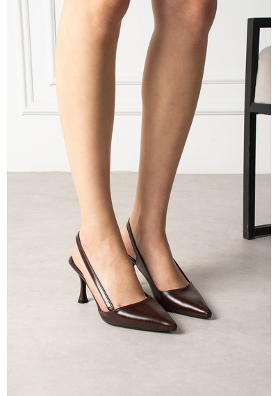 Shoetek Waira Kadın Topuklu Arkadan Bantlı Tokalı İnce Topuklu Stiletto Arkadan Bantlı Kahverengi Deri Kahve Cilt Shoetek Waira Kadın Topuklu Arkadan Bantlı Tokalı İnce Topuklu Stiletto Arkadan Bantlı Kahverengi Deri Kahve Cilt