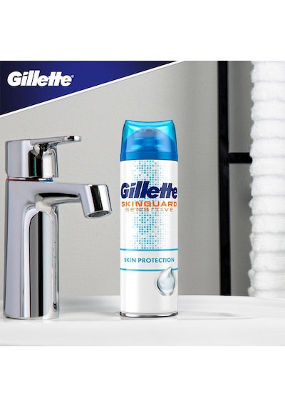 Gillette Skinguard Sensitive Tıraş Jeli 250 ML