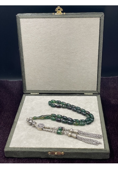 Alpaka Tuğralı Asansör Püsküllü Koyu Yeşil Sıkma Kehribar Tesbih 7x11 Mm