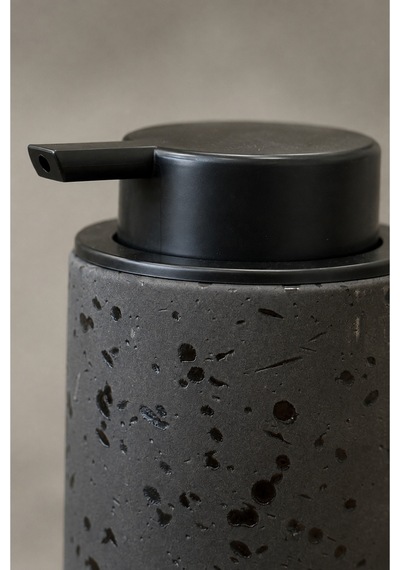 Terra Stoneware Traverten Dokulu Siyah Pompalı Dekoratif Sıvı Sabunluk 500 Ml , 13 X 7.5 Cm