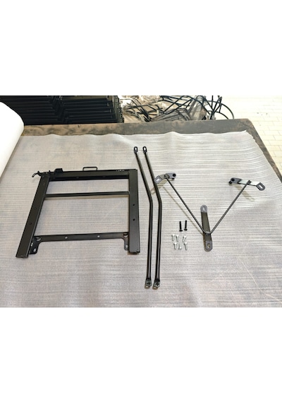 Rks Vrs 125 Kızaklı Kurye Paket Çanta Demiri