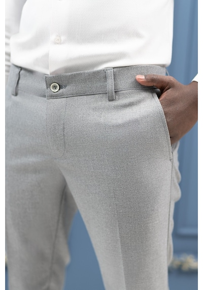 Notra Slimfit Pamuklu Kendinden Çizgili Mevsimlik Kumaş Pantolon gri