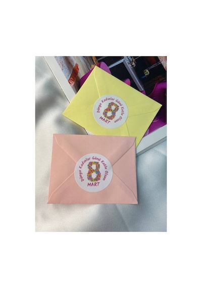 Dünya Kadınlar Günü Kutlu Olsun Etiketi Yuvarlak Mat Çıkartma Round Sticker 4 Cm 40 Adet Çok Renkli