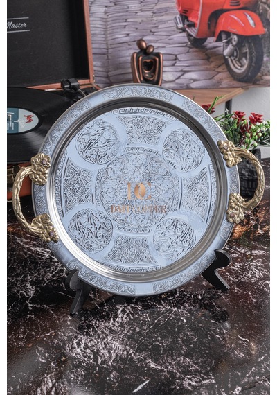 3 Adet 25 Cm Krom Çelik Kahve Tepsisi Pirinç Kulplu Nakışlı Desenli Dekoratif Servis Sunum Tepsisi Gümüş