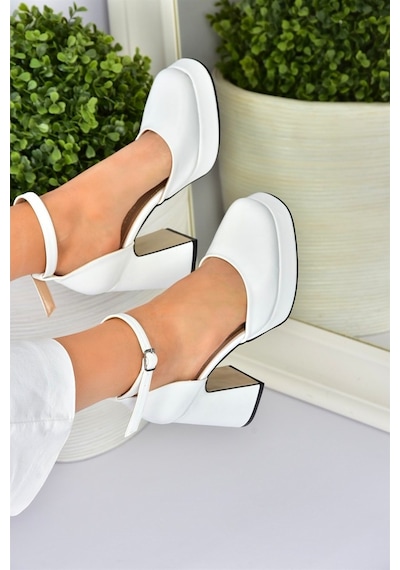 Fox Shoes Beyaz Kalın Platform Topuklu Kadın Ayakkabı M404100809