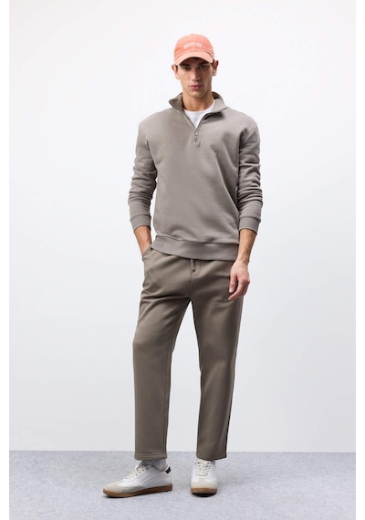 DeFacto Comfort Regular Fit Rahat Kalıp Fermuarlı Dik Yaka Basic Düz Sweatshirt X7405AZ25SPKH510 DeFacto Comfort Regular Fit Rahat Kalıp Fermuarlı Dik Yaka Basic Düz Sweatshirt X7405AZ25SPKH510