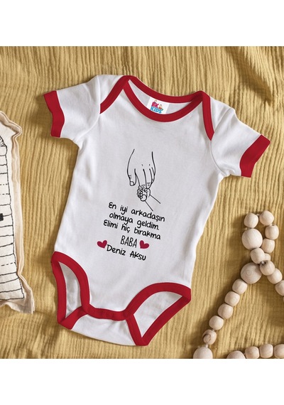 Bk Gift Bk Kids Kişiye Özel En İyi Arkadaşın Olmaya Geldim Tasarımlı Kırmızı Bebek Body Zıbın-1 Çok Renkli