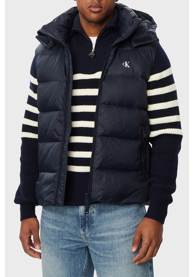 Calvin Klein Kapitoneli Çıkarılabilir Kapüşonlu Yaka Şişme Yelek Lv04rg514gcef Erkek Yelek Lv04rg514g Cef Lacivert Calvin Klein Kapitoneli Çıkarılabilir Kapüşonlu Yaka Şişme Yelek Lv04rg514gcef Erkek Yelek Lv04rg514g Cef Lacivert