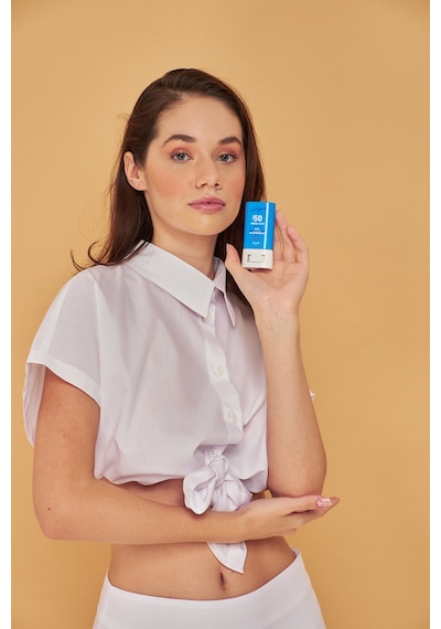Eda Taşpınar Mineral Filtreli Blue Zinc Stick Güneş Kremi SPF50+ 20 G