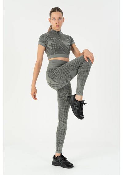 Maraton Slimfit Kadın Bisiklet Yaka Siyah Crop Top Siyah