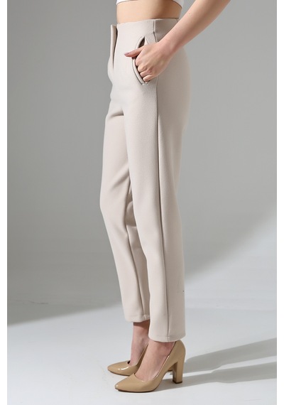 Gugus Kadın Maskülen/havuç Kaşe Pantolon Trend Model Ekru