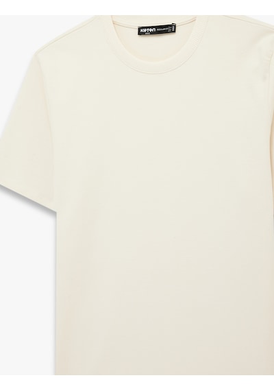 Koton Pamuklu Regular Fit Kısa Kollu Basic Bisiklet Yaka Tişört Ekru 6sam10241mk Ekru