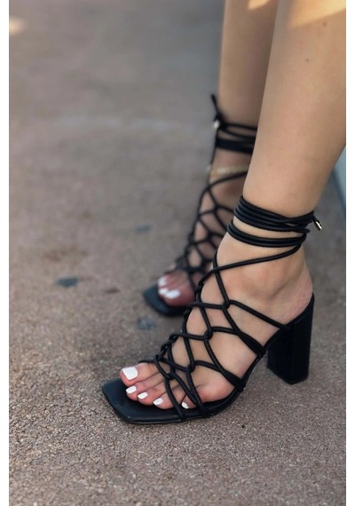 Moopimoda Kadın Zarif 9cm Yüksek Topuklu Sandalet Siyah