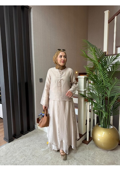Zara Tensel Bağcık Detaylı Bluz Ve Çok Parçalı Astarlı Etek Takımı Bebe Mavisi & Bej