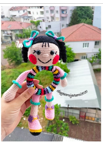 Bebek Şeklinde Rengarenk Oyuncak Kız Çıngırak Bebek Çok Renkli