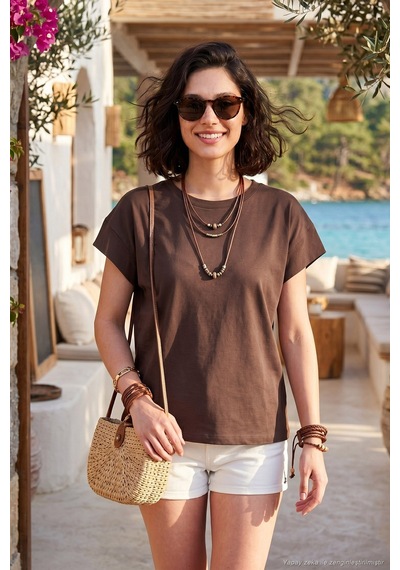 Lela Pamuklu Rahat Kalıp Bisiklet Yaka T Shirt Bayan T Shirt 5866955 Kahve