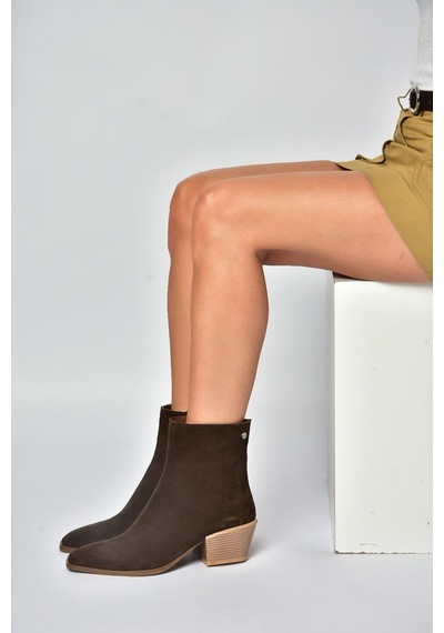 Fox Shoes Z654037561 Kahverengi Hakiki Deri Süet Alçak Topuklu Western Kadın Bot