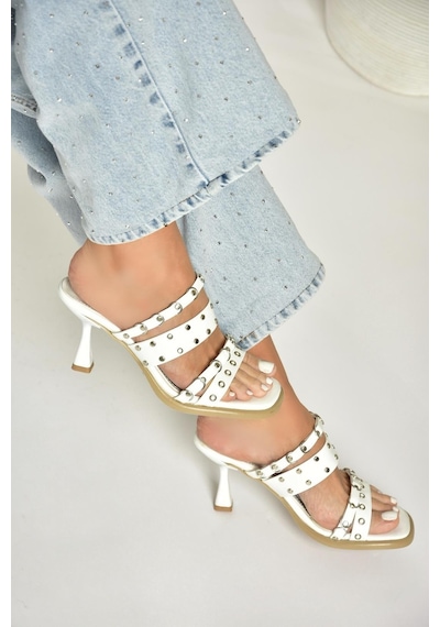 Fox Shoes U518280408 Beyaz Rugan Kalın Topuklu Kadın Terlik Beyaz