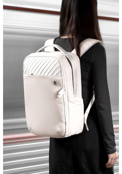 Voyage T50 15.6 Inç / 20l Beyaz Laptop Notebook Sırt Çantası - T50m1d1-127309 Siyah