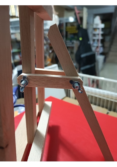 Masa Üstü Çam Ağacından Şövale 49 22cm Ebatı Ayak Açıklığı 19cm
