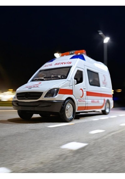 Metal Çek Bırak Sesli Ve Işıklı Ambulans 1/36 Ölçek Diğer
