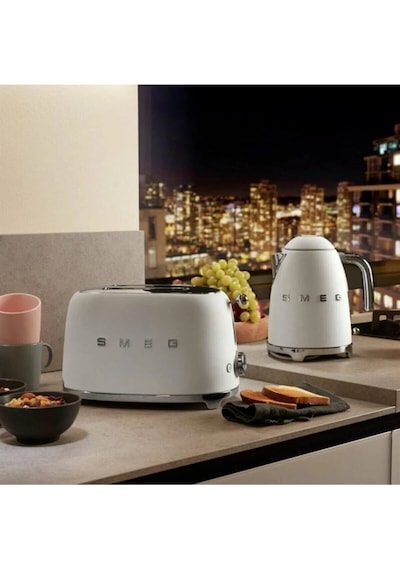 Smeg TSF01 2 Dilim Ekmek Kızartma Makinesi Mat Beyaz