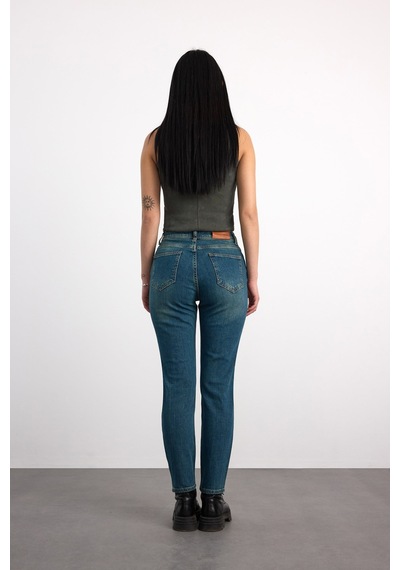 23030-73603 Kadın Mom Fit Hıgh Rıse Tapered Leg Denim Pantolon 23030-73603 Brown