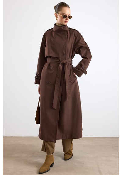 Olcay Dik Yaka Pelerin Ve Pat Detaylı Oversize Su İtici Özellikli Trençkot K. Kahve 6892 Koyu Kahve Olcay Dik Yaka Pelerin Ve Pat Detaylı Oversize Su İtici Özellikli Trençkot K. Kahve 6892 Koyu Kahve