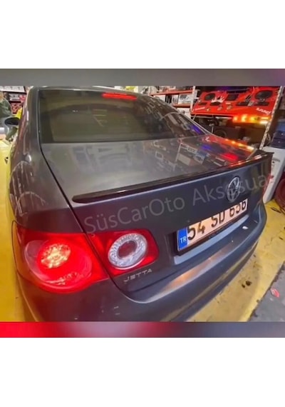 Volkswagen Jetta 06-10 Bagaj Üstü Spoiler Çıtası Piano Black