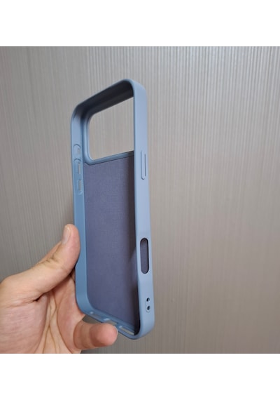 Apple Uyumlu iPhone 17 Pro Max Logolu İçi Kadife Silikon Lansman Kılıf Füme