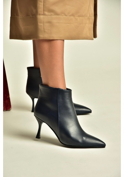 Fox Shoes N282102109 Lacivert İnce Topuklu Sivri Burun Kadın Bot