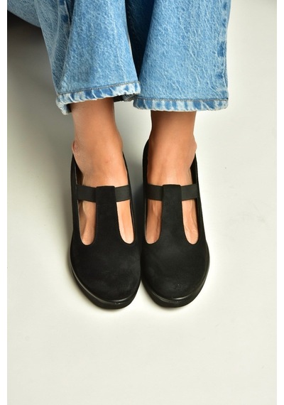 Fox Shoes Z602281702 Siyah Süet Dolgu Tabanlı Kadın Ayakkabı
