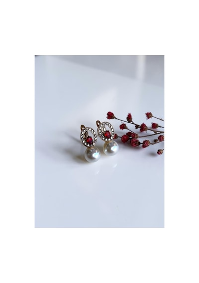 Zirkon Taşlı Oval Tasarım İnci Küpe Kırmızı