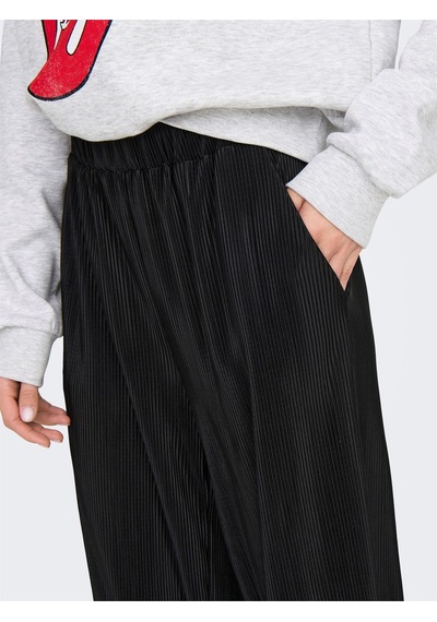 Only Onlclaudıa Plısse Wıde Pant Ptm Kadın Siyah Pantolon - 15346906 Siyah
