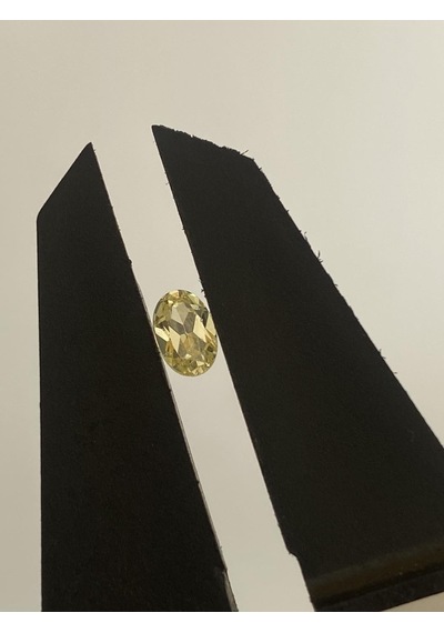 Faset Kesim Beyaz Safir Taşı 1 Karat
