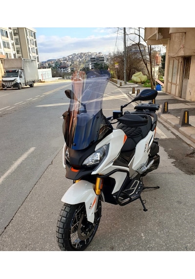 Motocam Peugeot Xp 400 Ön Cam 2023-2026 Model 61cm Füme Renkli 4mm Orta Boylu