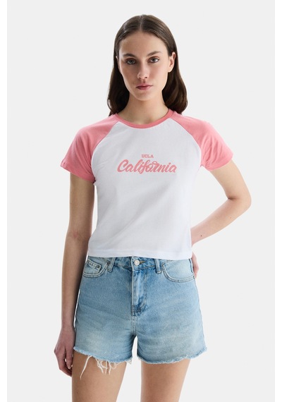 Ucla Carolına Pembe Bisiklet Yaka Baskılı Standard Fit Kadın Tshirt Pembe