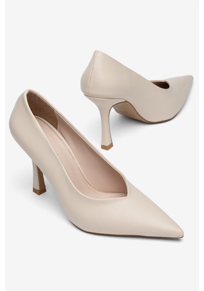 Dilimler Ayakkabı Büyük Numara Kadın İnce Topuklu Stiletto Ayakkabı Bej Sivri Burun V Yüz-5355 Dilimler Ayakkabı Büyük Numara Kadın İnce Topuklu Stiletto Ayakkabı Bej Sivri Burun V Yüz-5355